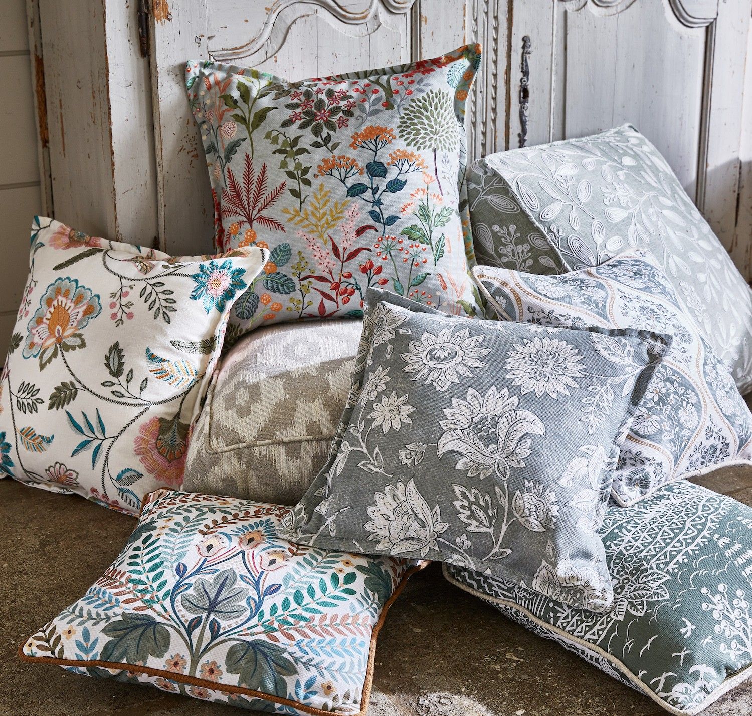 Verse Midnite Fabric by Prestigious Textiles - 8796/725