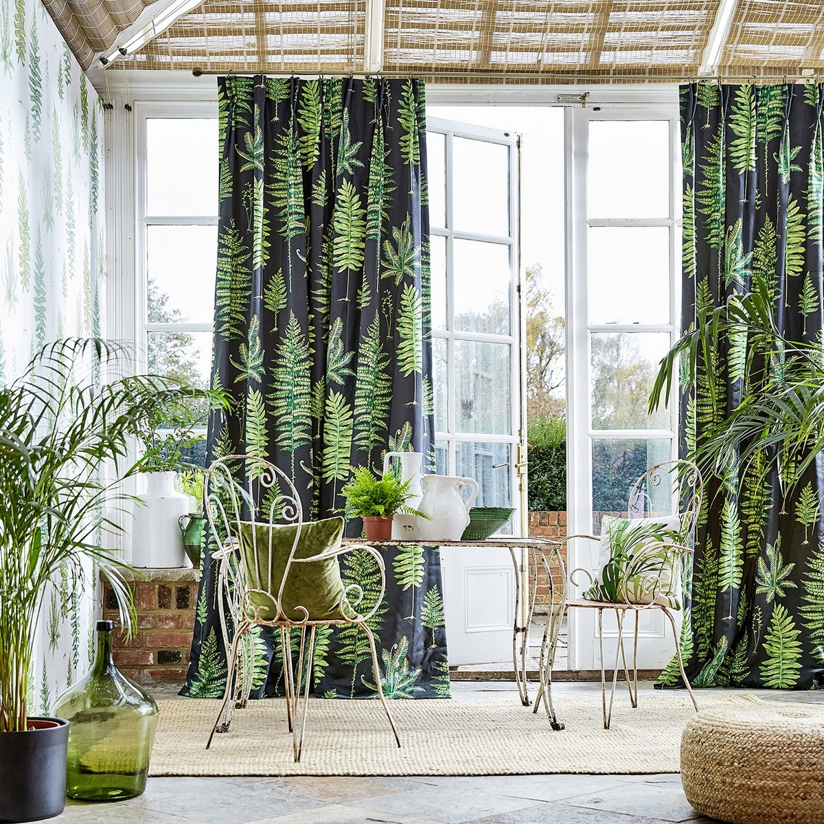 Fernery Botanical Green / Charcoal Fabric by Sanderson - DGLA226577