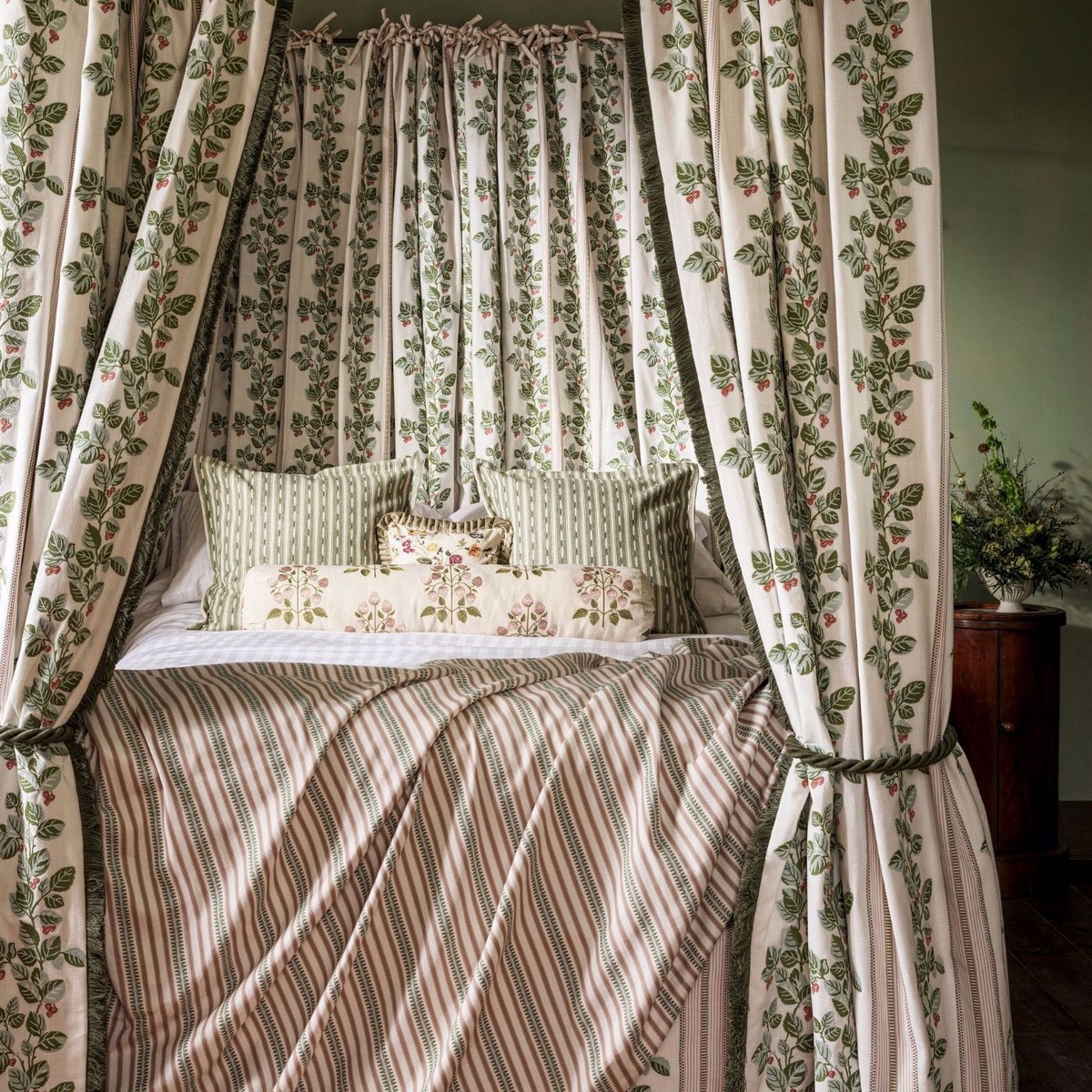 Cobnut Stripe Leaf Green / Berry Fabric by Sanderson - DNAT237785