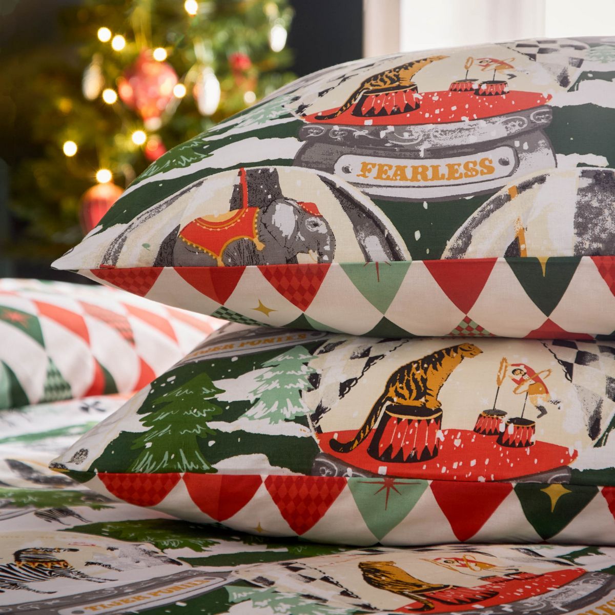 Showtime Pine Duvet Set Fabric by furn. - SHOWTIM/D01/PIN