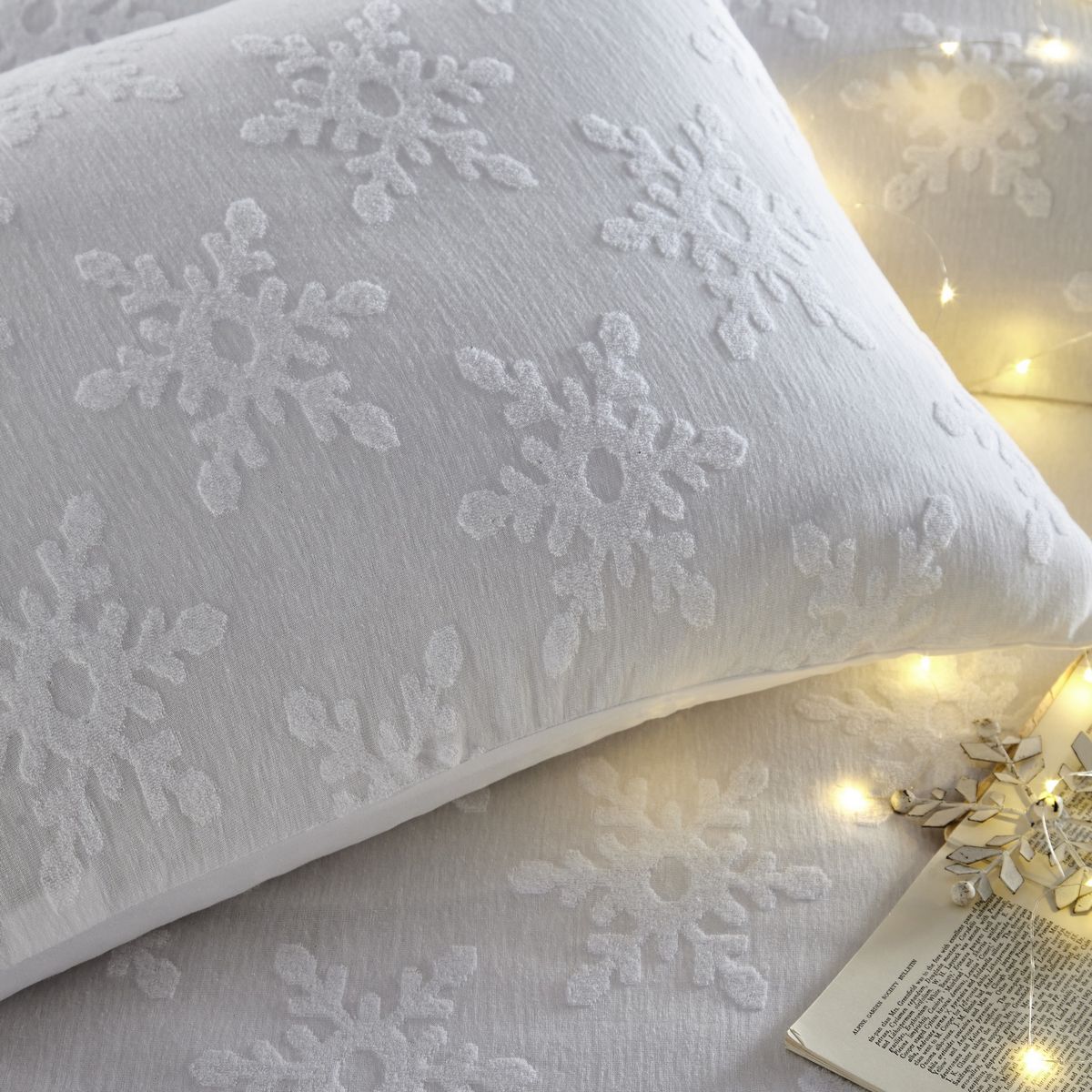 Snowflake Tufted White Duvet Set Fabric by furn. - SNOWFLT/D01/WHI