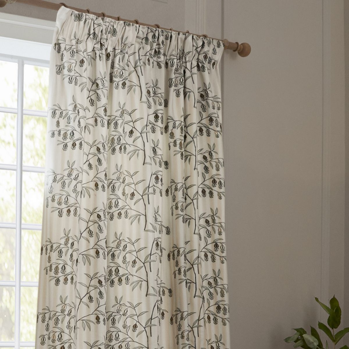 Chinese Lanterns Linen Pencil Pleat Curtains Fabric by Sanderson - CLANTRN/C03/LIN