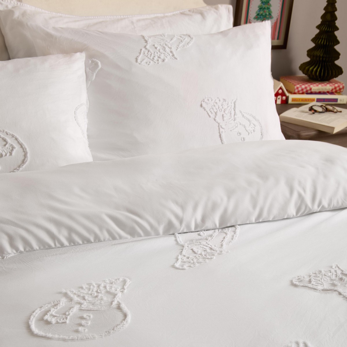 Snowmen Soft Tufted White Duvet Set Fabric by Duvet Day - SNOWMST/D01/WHI