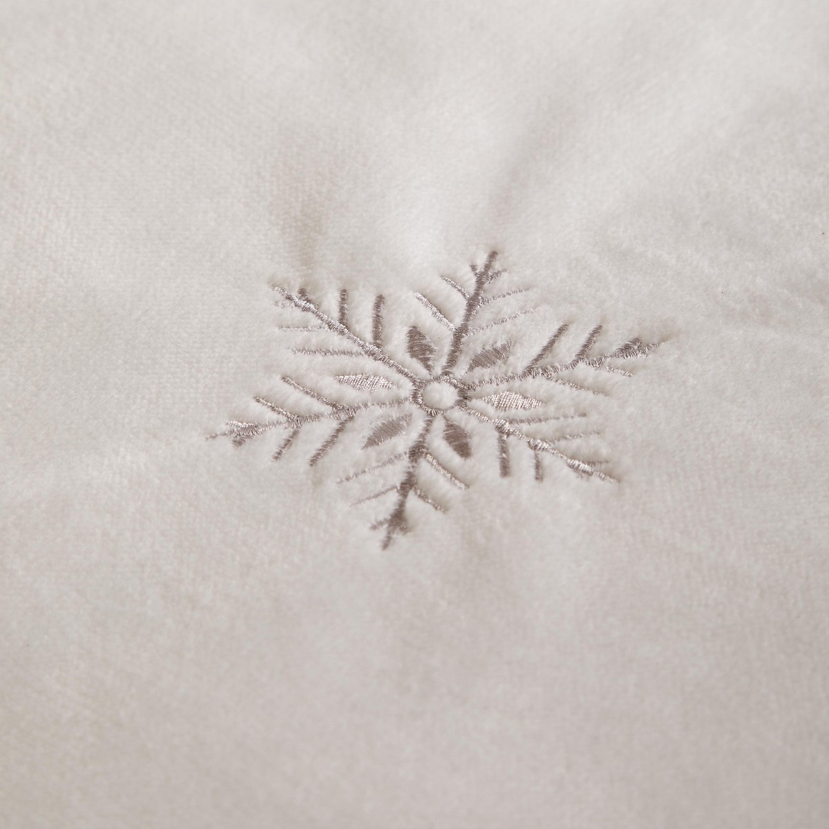 Frosted Snowflake White Duvet Set Fabric by Paoletti - FROSTSF/D02/WHI