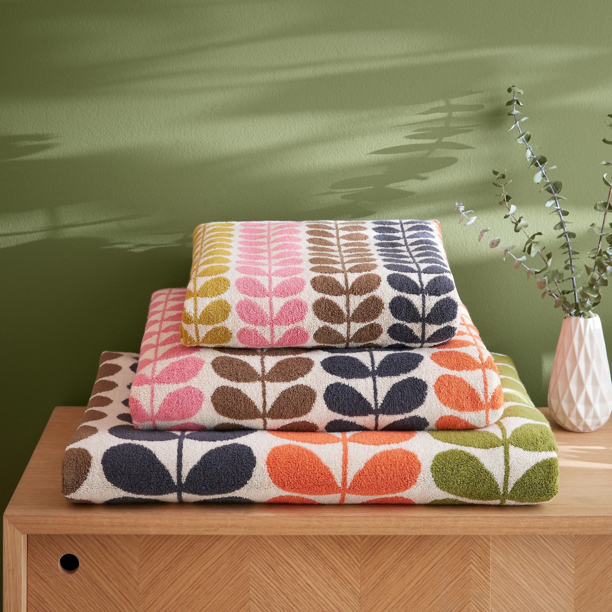 Multi Stem Auburn Hand Towel Fabric by Orla Kiely - OKMULTISTEM01HA