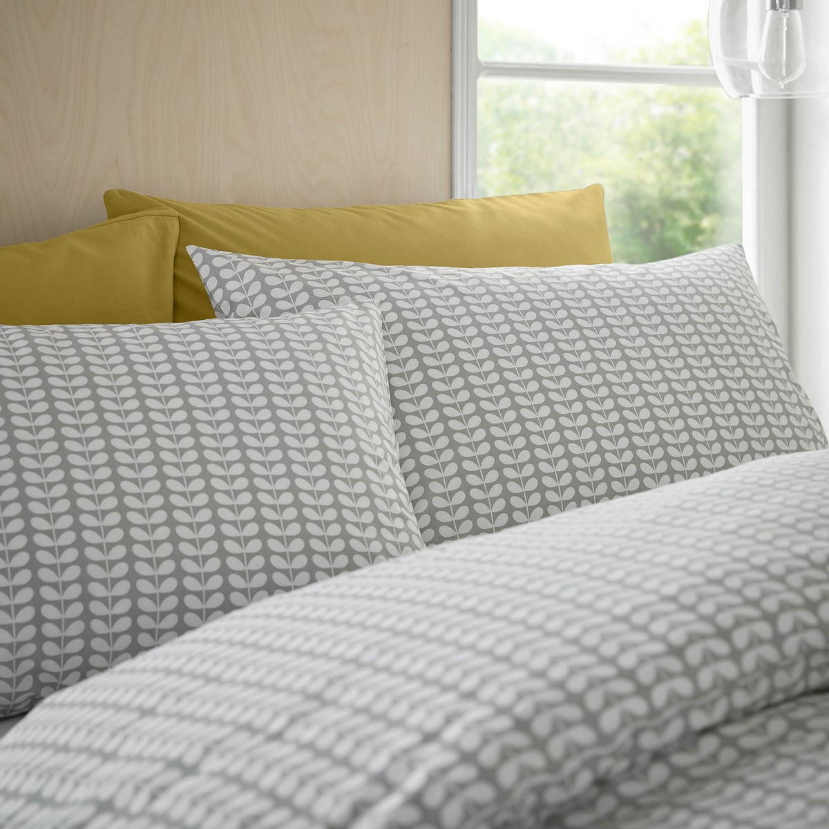 Tiny Stem Light Cool Grey Duvet Cover Fabric by Orla Kiely - TINYSTEM04SQ