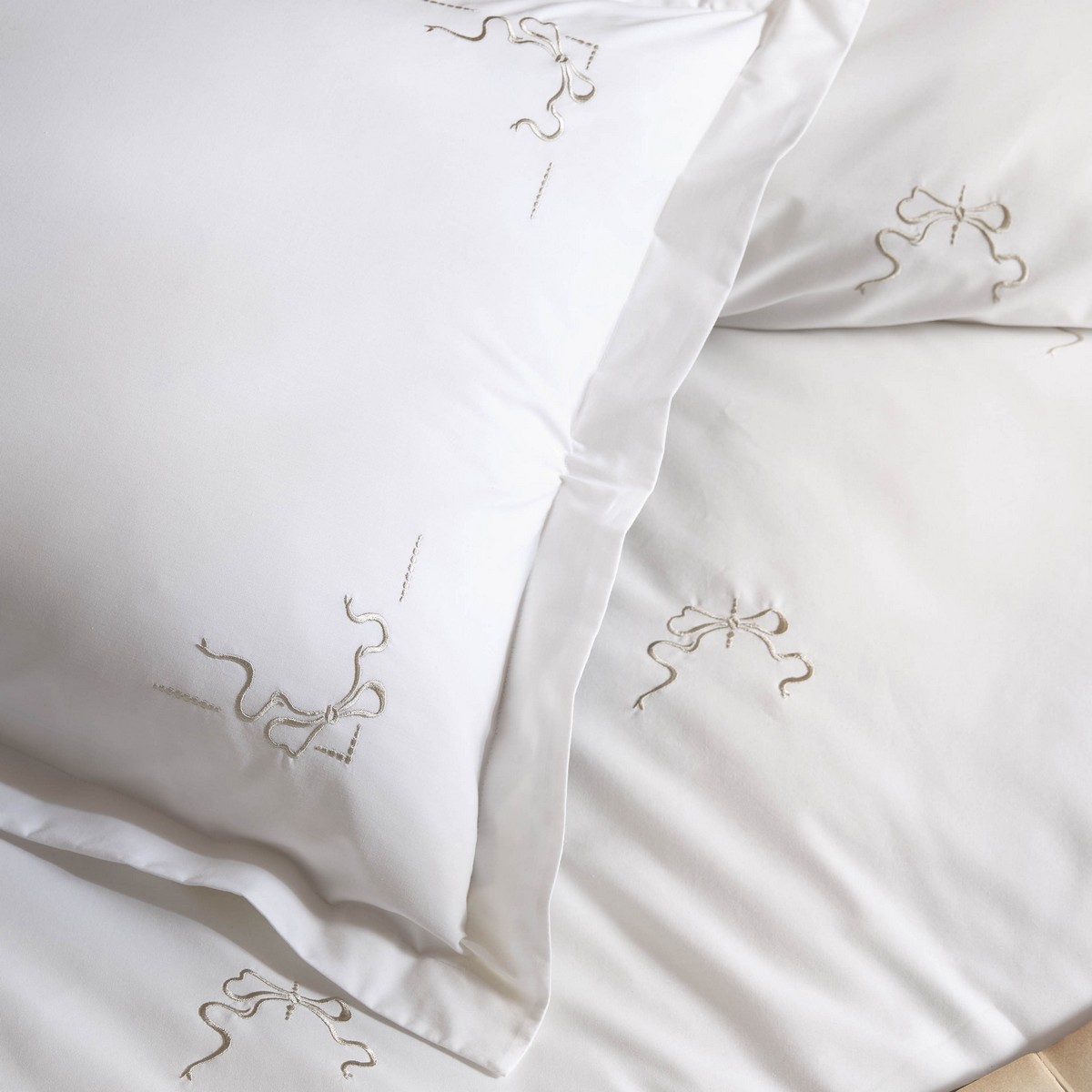 Bow Embroidery White Natural Duvet Set Fabric by Historic Royal Palaces - HRPBOWEMB01SQ
