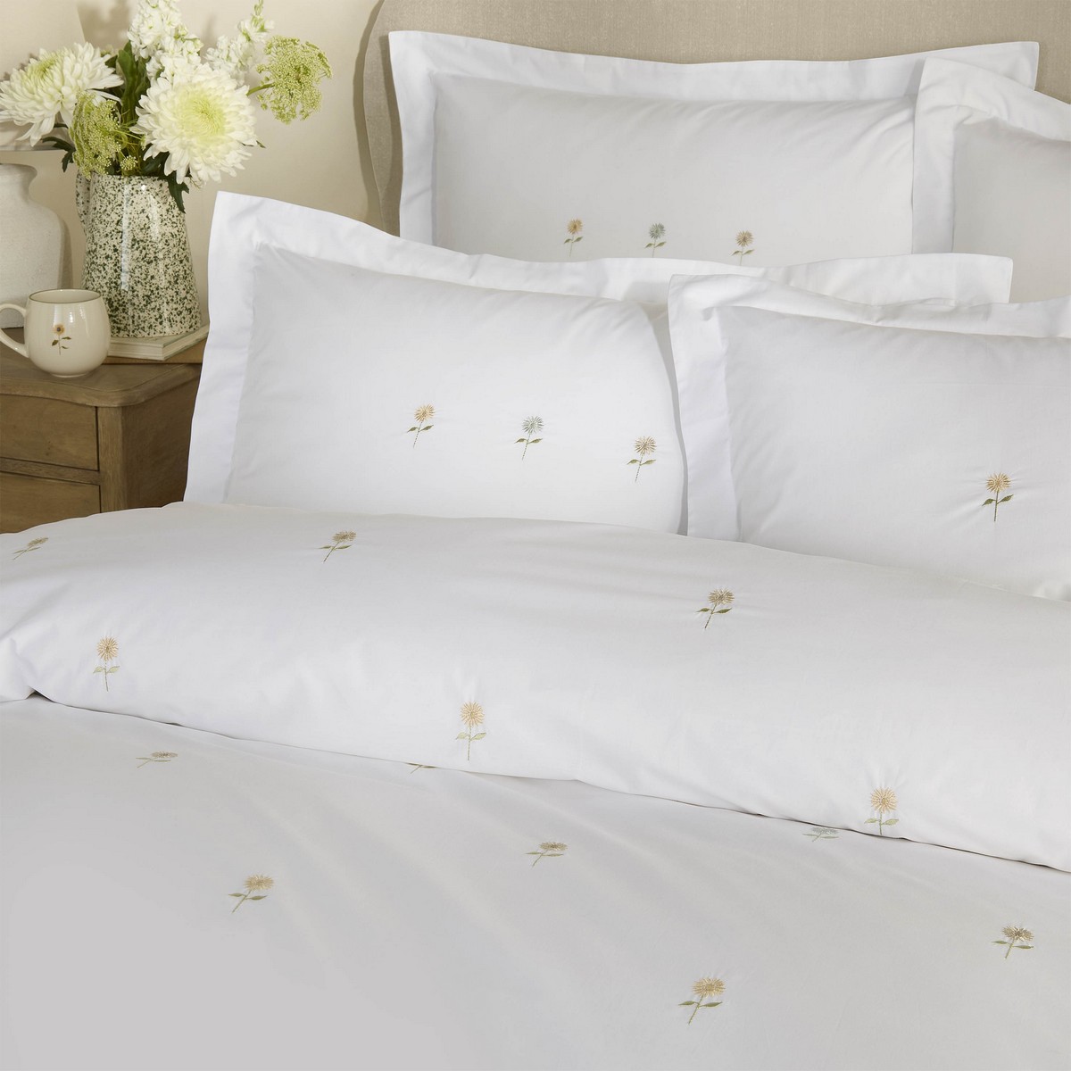 Embroidered Sunflowers White Duvet Set Fabric by Sophie Allport - SAEMBSUN01SQ
