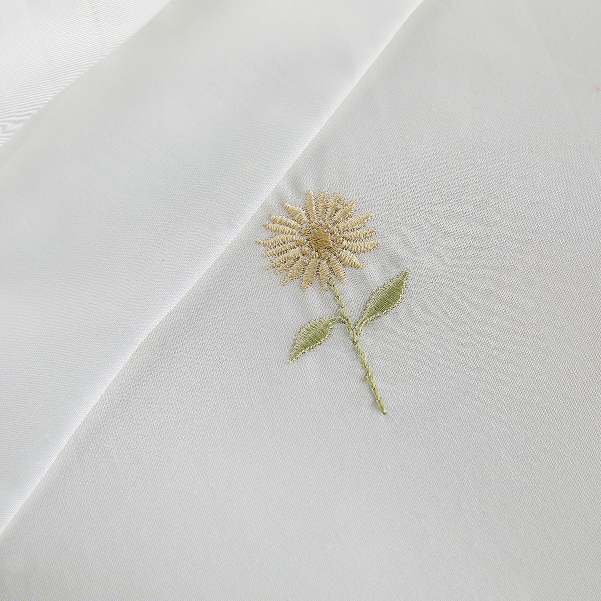 Embroidered Sunflowers White Duvet Set Fabric by Sophie Allport - SAEMBSUN01SQ